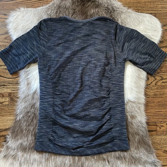 ATHLETA top - Picture 3 of 3